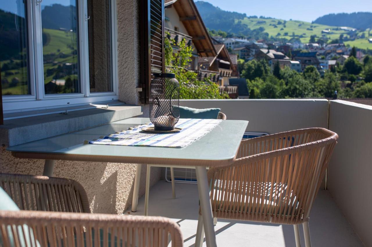 Traumhafte Sonnenresidenz Mit Berg- Und Seeblick อัมเดน ภายนอก รูปภาพ